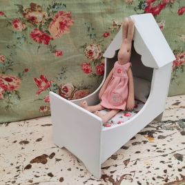 Pretty Little Toy Bed