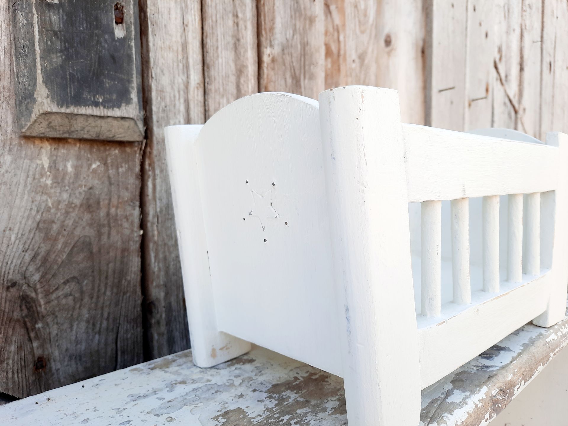 White Wooden Cot for Sale Home Accessories Trunk Vintage Furniture
