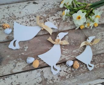 Hanging Wooden Duck Decoration