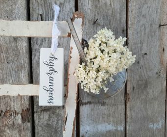 Painted Hanging Hydrangeas Tag