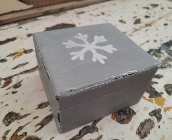 Little Square Snowflake Box