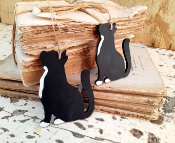 Hand Painted Hanging Wooden Cat Decoration