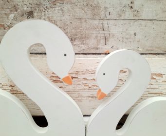 King And Queen Swan Decoration With Crown