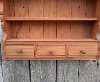 Small Pine Shelves With Drawers