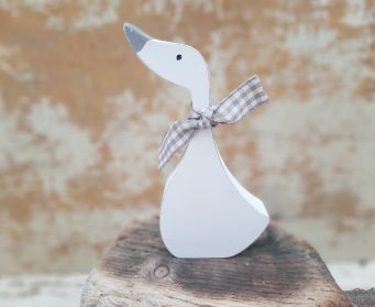 Handpainted Duck Trio With Grey Beaks