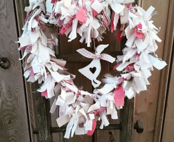 Hanging Wooden Duck Decoration