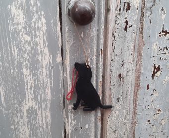 Wooden Hanging Labrador Decoration With Lead