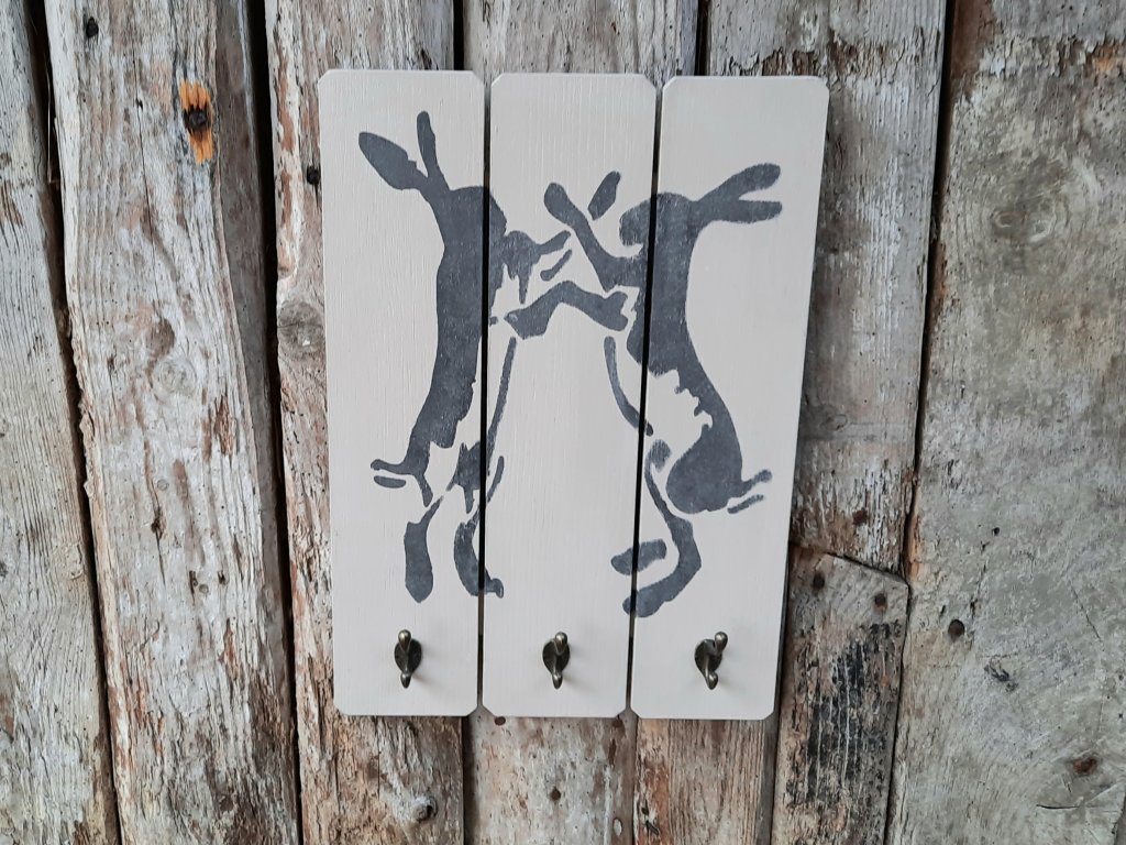 Beige Boxing Hares Hooks