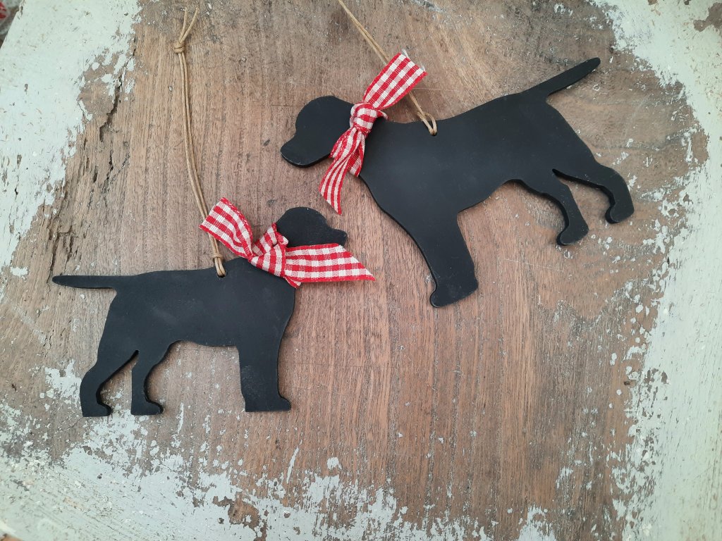 Handpainted Wooden Hanging Labrador