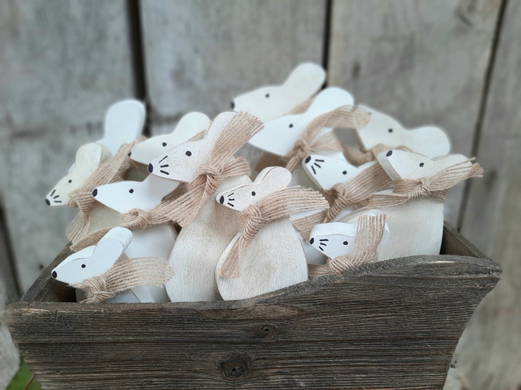 Painted Wooden Mouse Decoration