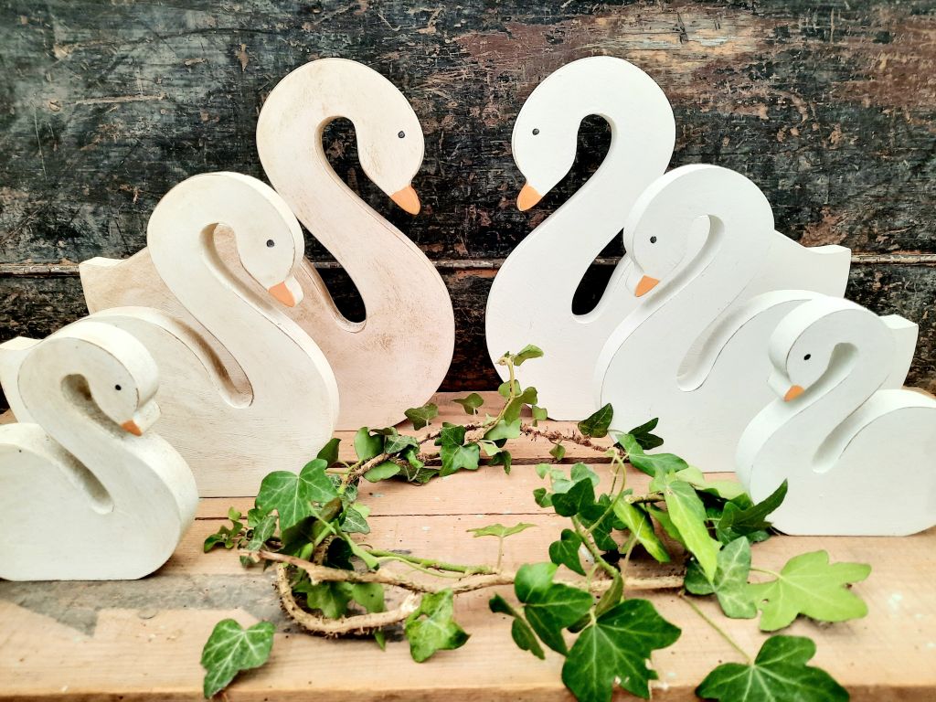 Painted Wooden Swan Decoration