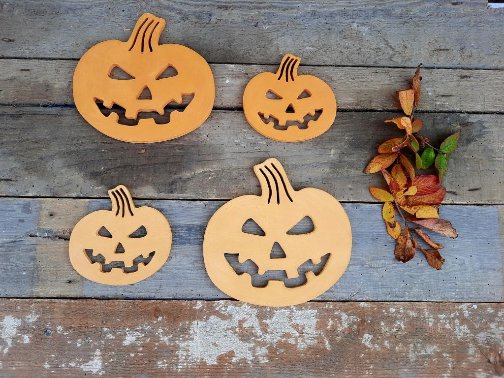 Handpainted Wooden Pumpkin Decorations