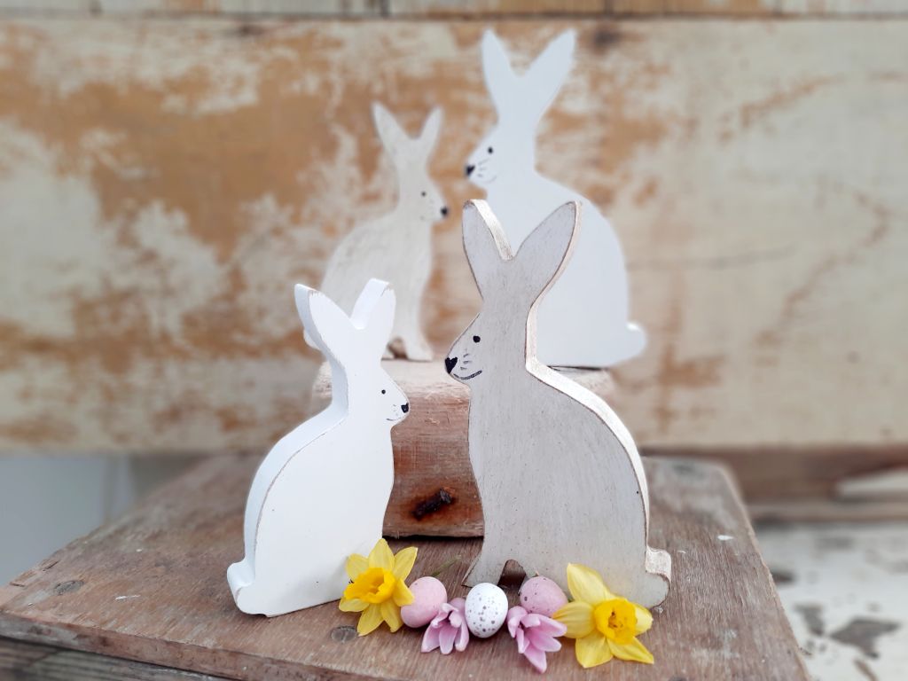 Haindpainted White Wooden Hare