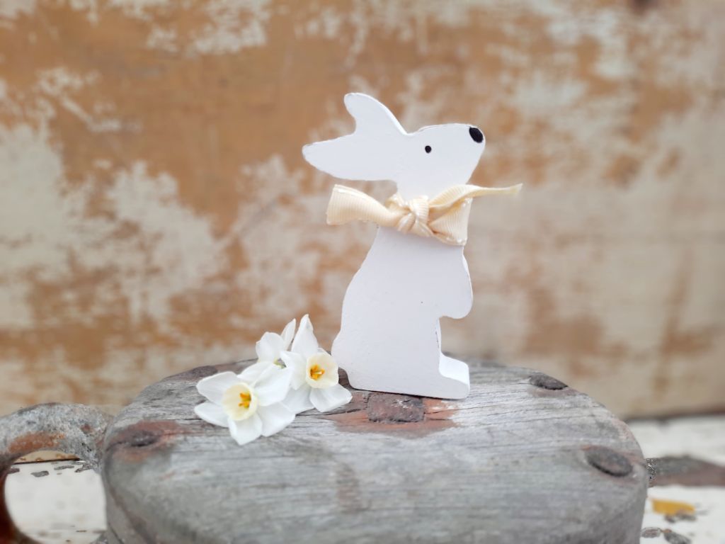 Handpainted White Wooden Paws Up Bunny