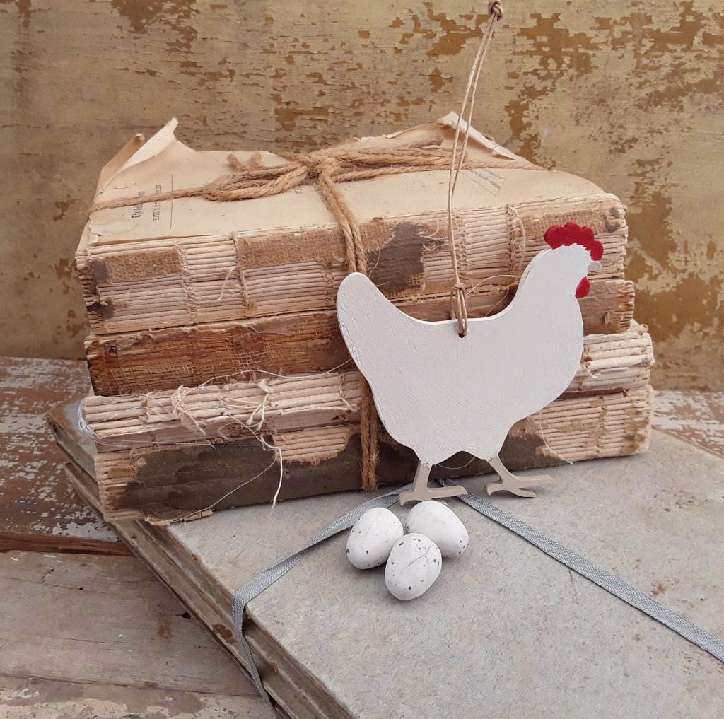 Painted Wooden Chicken Decoration Painted Wooden Chicken Decoration